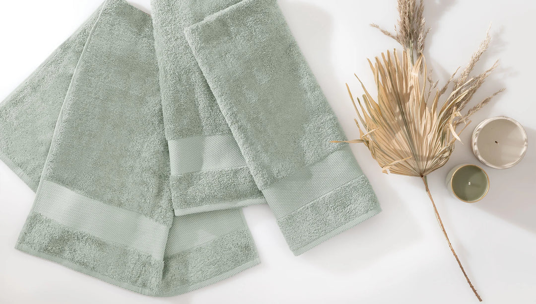 Classic Towel Essentials, 100% Cotton Jersey, Light Green, 50x90 cm