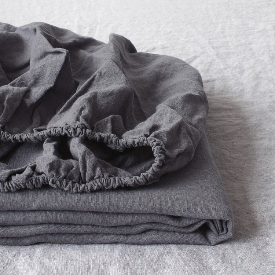 Dark Grey Linen Fitted Sheet, 200x200 cm, Linen Tales